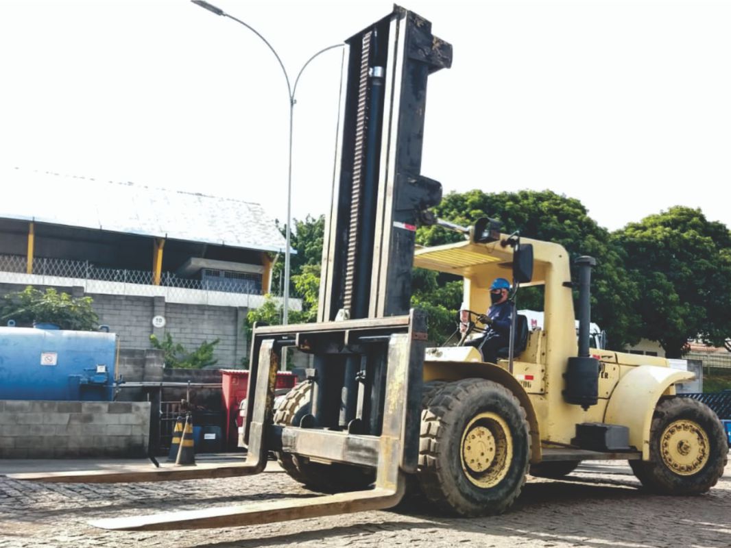 EMPILHADEIRA HYSTER CAP. 18TON MODELO H360A