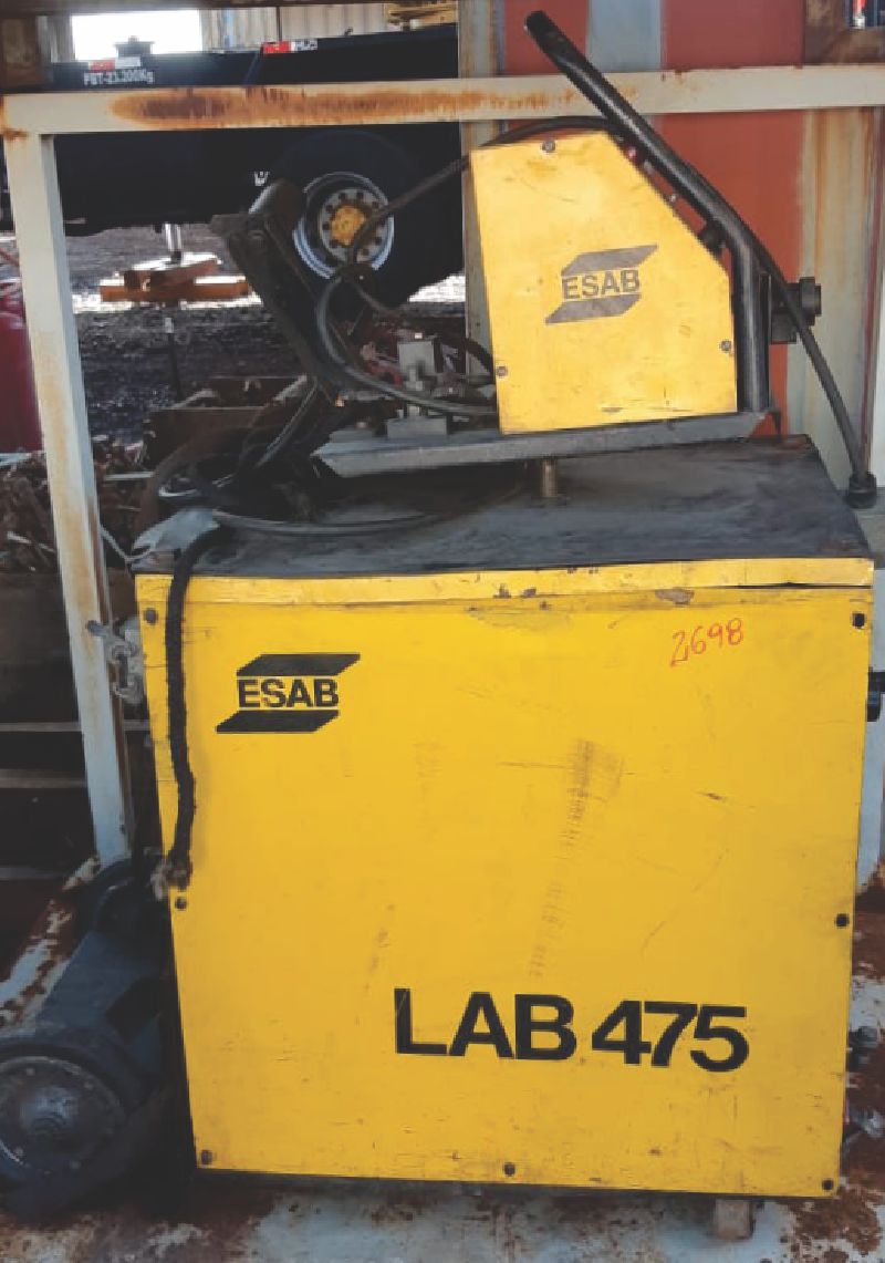 MAQUINA DE SOLDA MIG ESAB - LAB 475